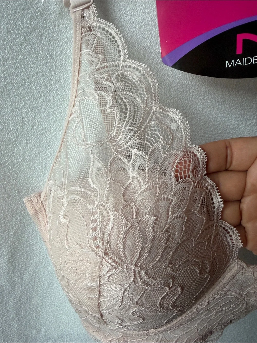 Maidenform Lace Longline Wireless Bra - Light Blush